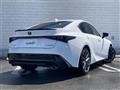 2022 Lexus IS