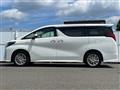 2020 Toyota Alphard Hybrid