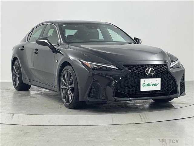 2023 Lexus IS