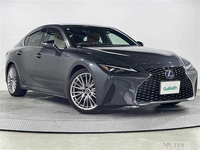 2022 Lexus IS