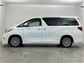 2013 Toyota Alphard