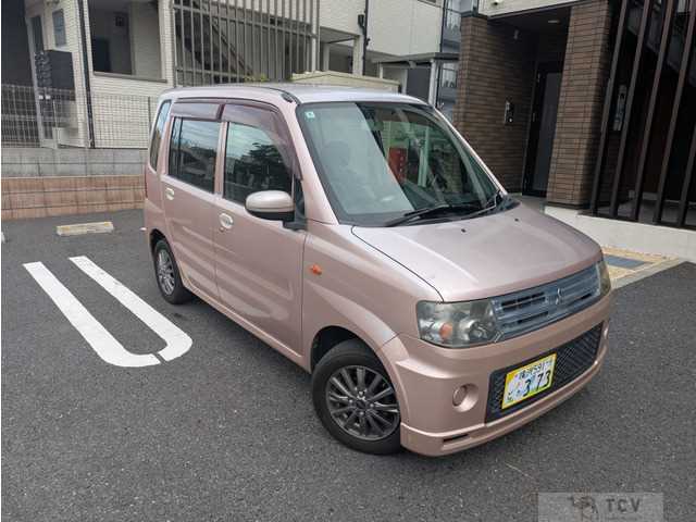 2010 Mitsubishi Toppo