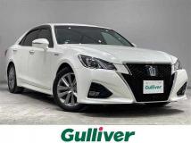 2016 Toyota Crown Hybrid