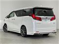 2021 Toyota Alphard Hybrid