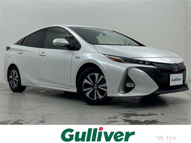 2022 Toyota Prius PHV