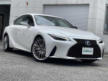 2020 Lexus IS