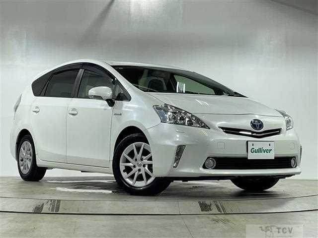2013 Toyota PRIUS α