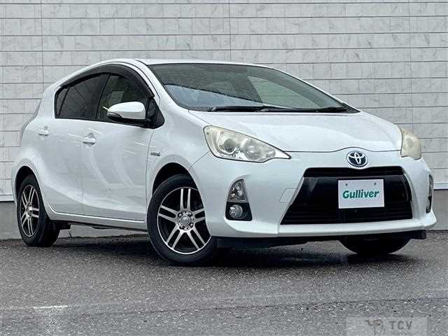 2013 Toyota AQUA