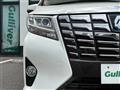 2017 Toyota Alphard Hybrid
