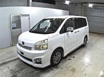 2012 Toyota Voxy
