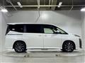 2022 Toyota Voxy