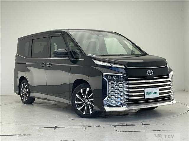 2023 Toyota Voxy