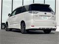 2013 Toyota Estima Hybrid