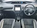 2022 Toyota Prius PHV