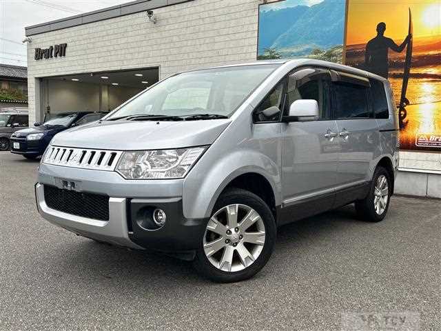 2014 Mitsubishi Delica D5