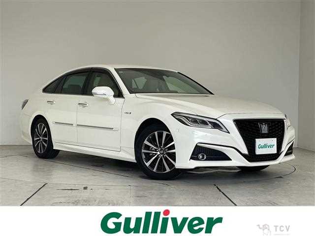 2019 Toyota Crown Hybrid