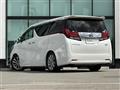 2017 Toyota Alphard Hybrid