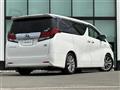 2017 Toyota Alphard Hybrid