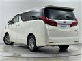 2018 Toyota Alphard Hybrid