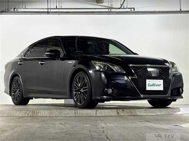 2015 Toyota Crown Hybrid