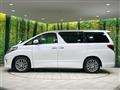 2013 Toyota Alphard