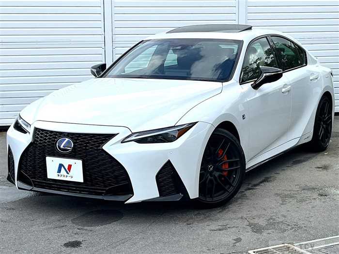 2022 Lexus IS