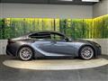 2022 Lexus IS