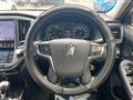 2013 Toyota Crown Hybrid