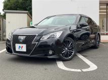 2013 Toyota Crown Hybrid