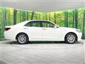 2013 Toyota Crown Hybrid