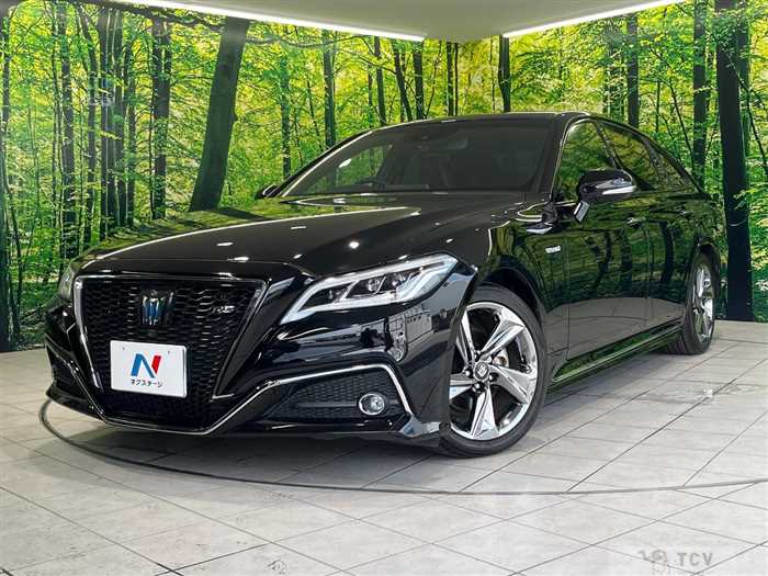 2018 Toyota Crown Hybrid