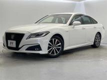 2019 Toyota Crown Hybrid