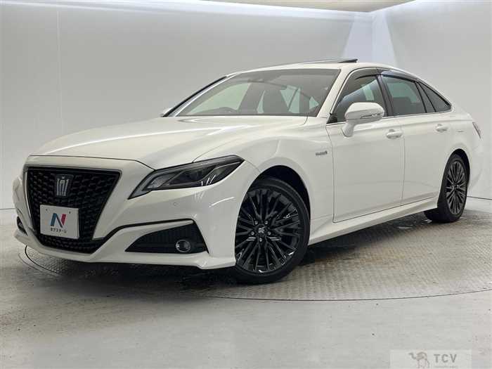 2020 Toyota Crown Hybrid