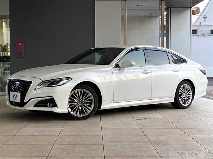 2020 Toyota Crown Hybrid
