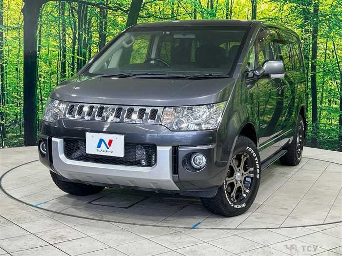 2016 Mitsubishi Delica D5