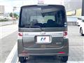 2011 Daihatsu Tanto