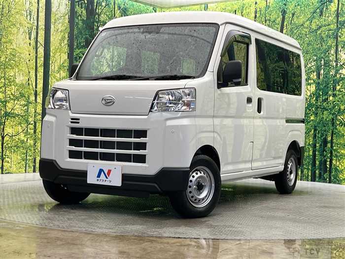 2025 Daihatsu Hijet Cargo