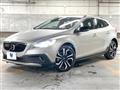 2017 Volvo V40