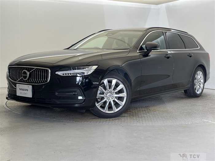 2022 Volvo V90