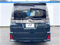 2017 Toyota Voxy