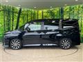 2022 Toyota Voxy
