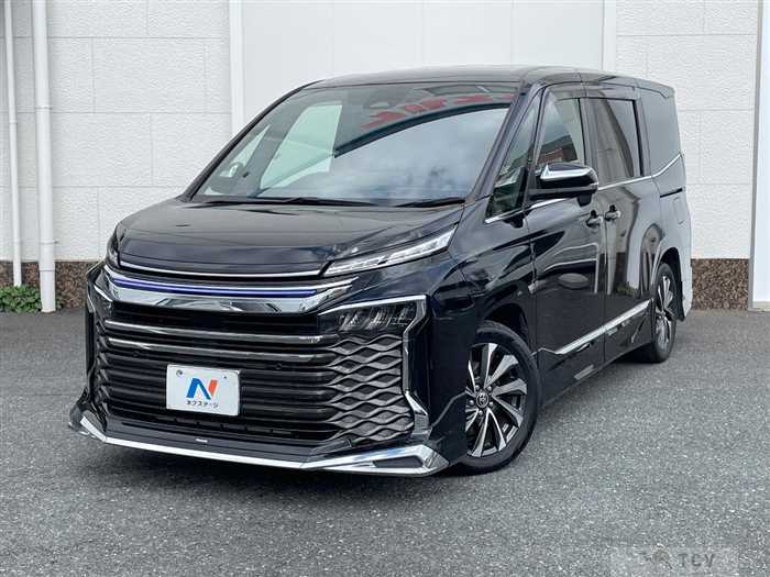 2023 Toyota Voxy