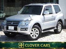 2017 Mitsubishi Pajero