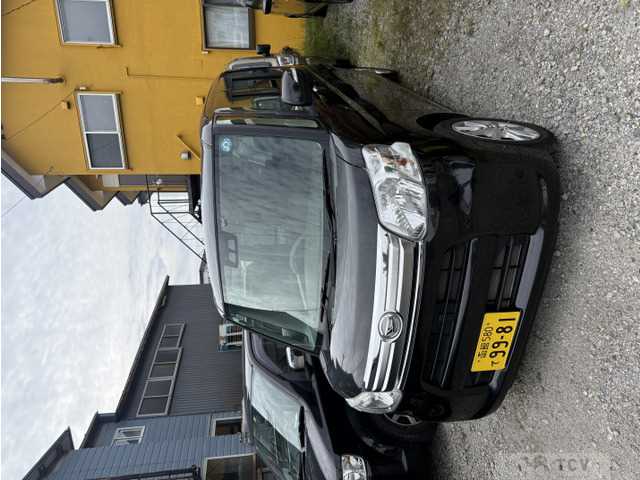 2017 Daihatsu Tanto