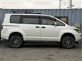 2007 Mitsubishi Delica D5