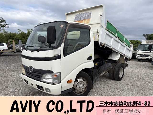 2010 Hino Dutro