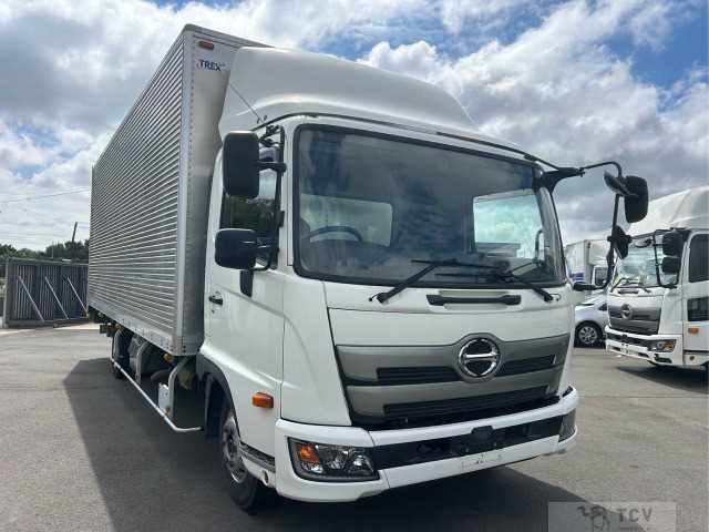 2017 Hino Hino Others