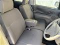 2010 Daihatsu Tanto