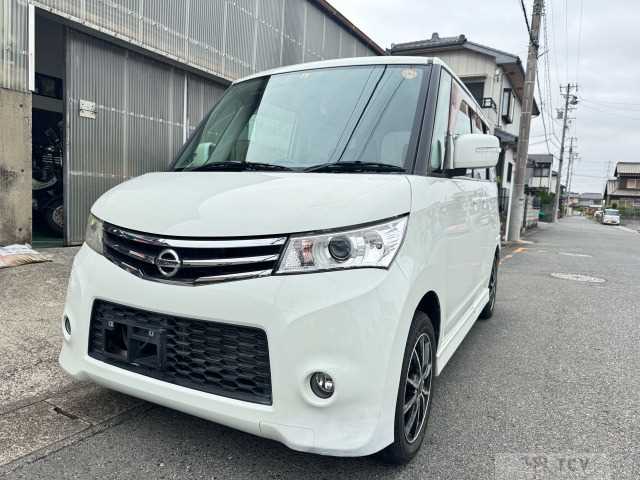 2010 Nissan ROOX
