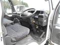 2003 Nissan Atlas